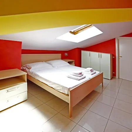 Apartament Du 7 *